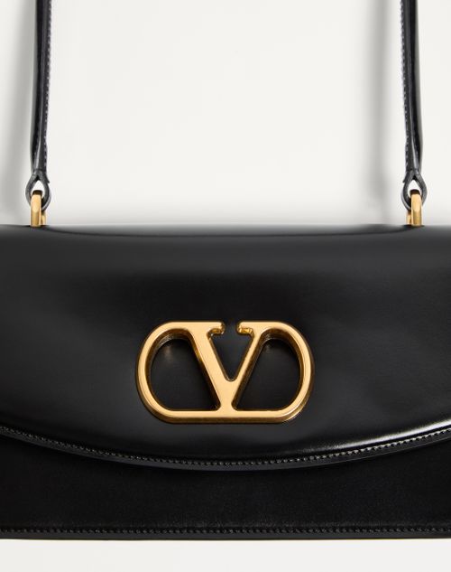 Valentino Garavani - Valentino Garavani Vain Bag With Handle In Shiny Calfskin - Black - Woman - Shoulder Bags